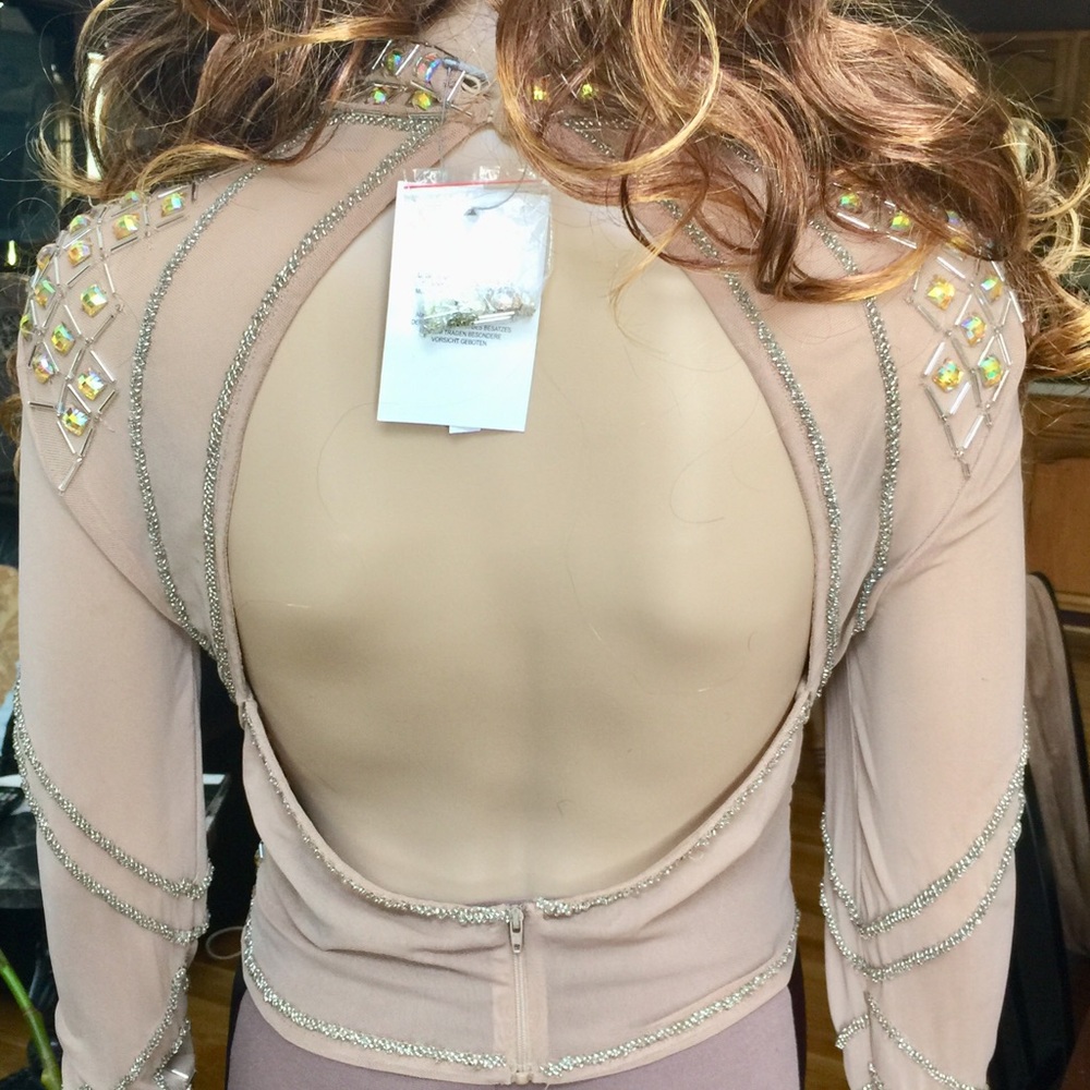 Embellished top🔥 - Picture 3 of 3